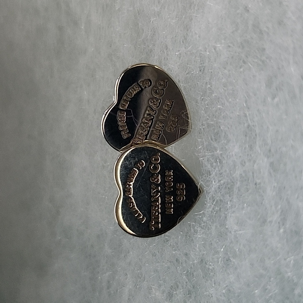 Tiffany & Co RTT Heart Tag Earrings